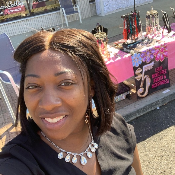 Meet your Posher, Jiton - Picture 1 of 1